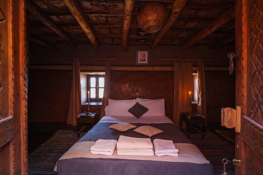 アイット・ベン・ハドゥ カスバ テビ Bed & Breakfast エクステリア 写真
